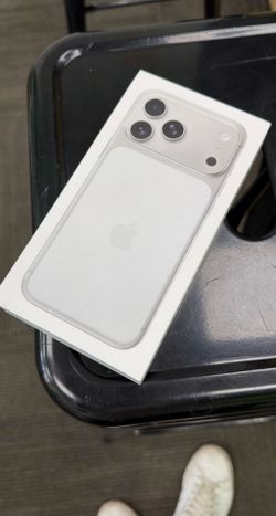 iPhone 17 pro max