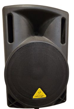 USED Behringer Eurolive B212D Active 550-Watt 2-Way PA Speakers (12")