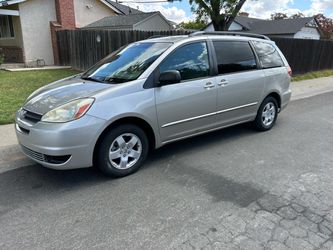 2004 Toyota sienna