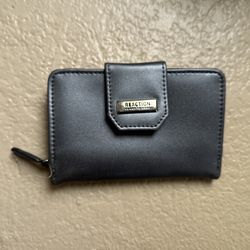 Kenneth Cole wallet(woman )