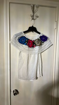 Mexican blouse size medium