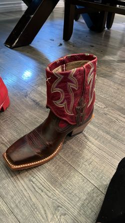 Cowboy boots 5 1/2