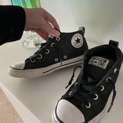 Converse Size 3 authentic 100%