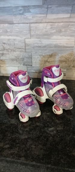 Girls adjustable roller derby skates