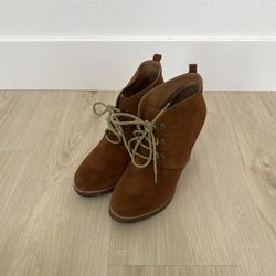 Steve Madden, Size 8.5 Women’s Chestnut Brown Leather Suede Wedge Shoes, Lace Up