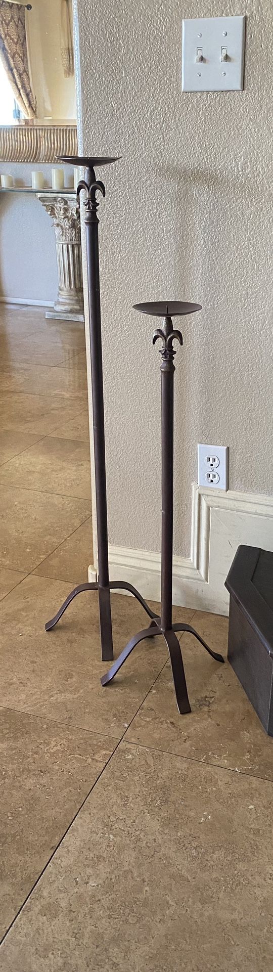 Set Candeleros De Metal De Home Interiors Cafes Medidas De Uno 30 alto , el otro 39 alto