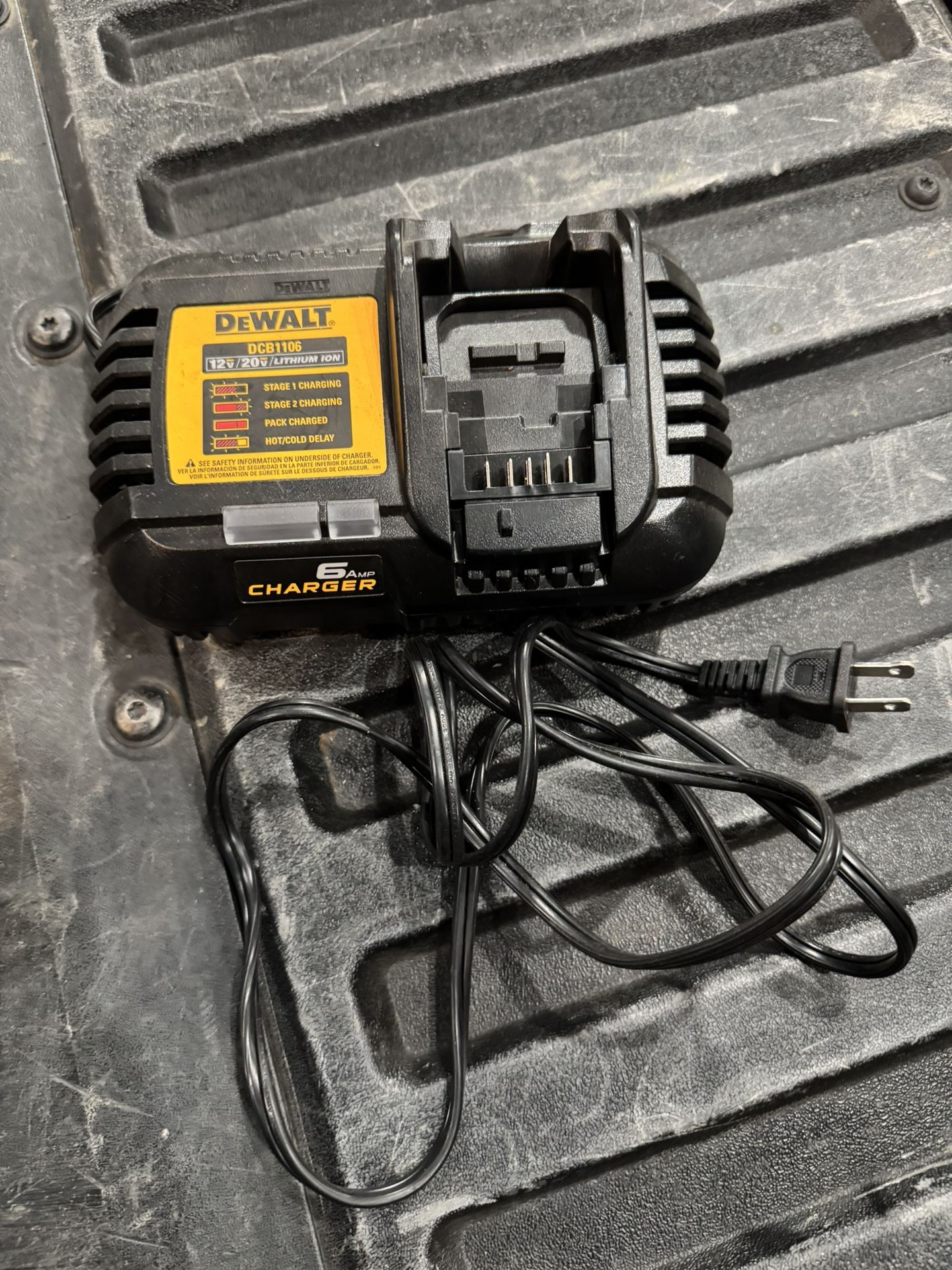 Dewalt Charger New