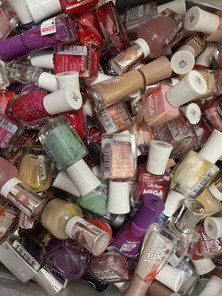 Wholesale Discount Cosmetics Sally Hansen Nail Polish