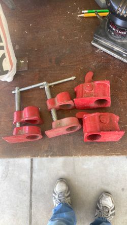 Pipe clamps three-quarter inch