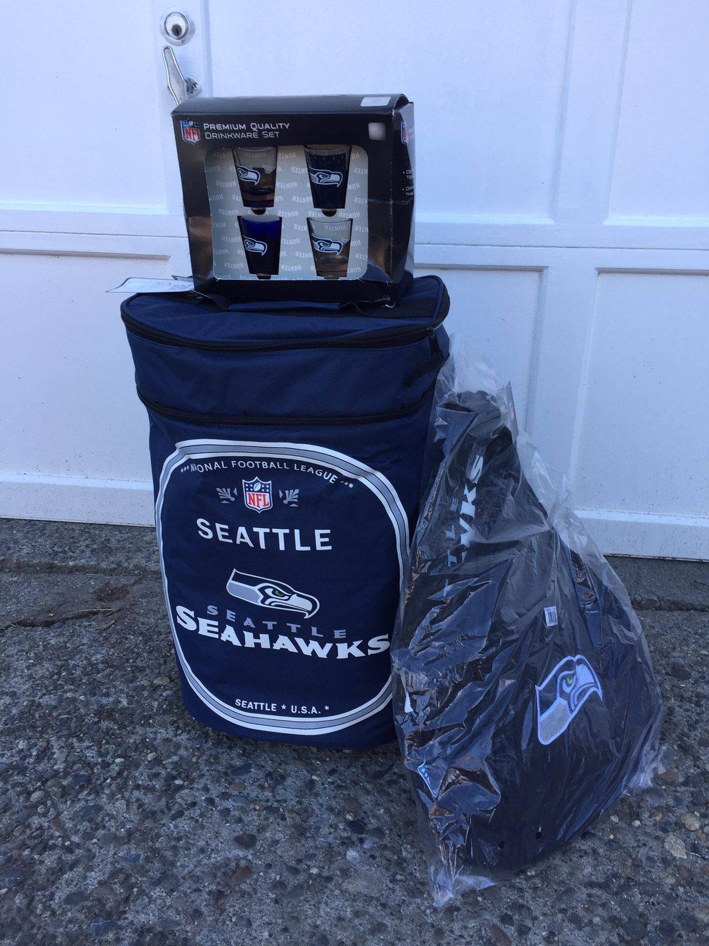 Seahawks Bundle - Brand New Officially Licensed Gear