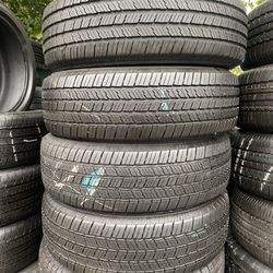 Set of four used tires Michelin 245/70/17 in good condition 