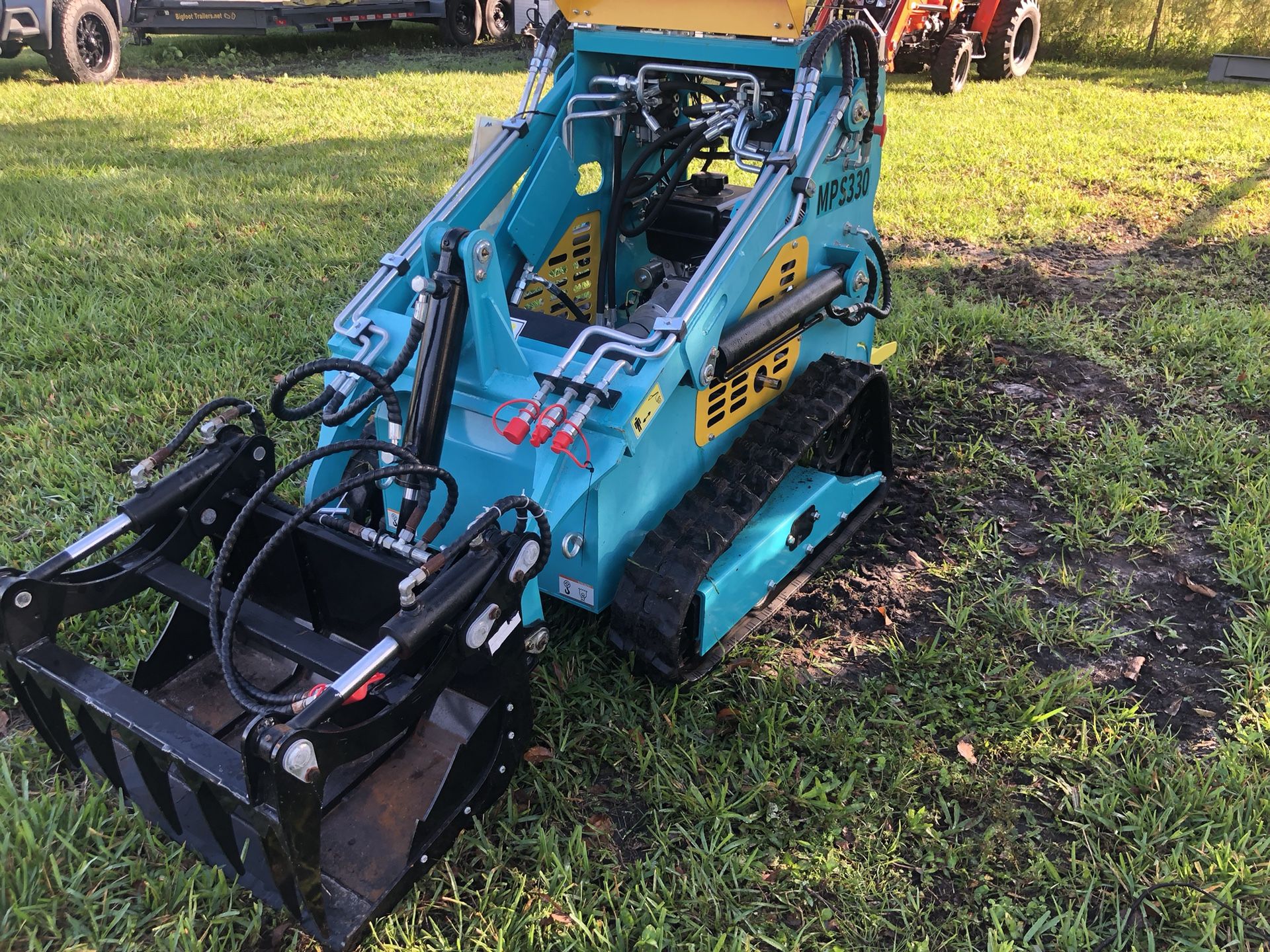 Stand-on Mini Skid Loader