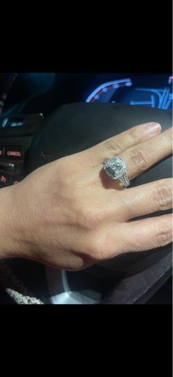 Vera wang bridal ring