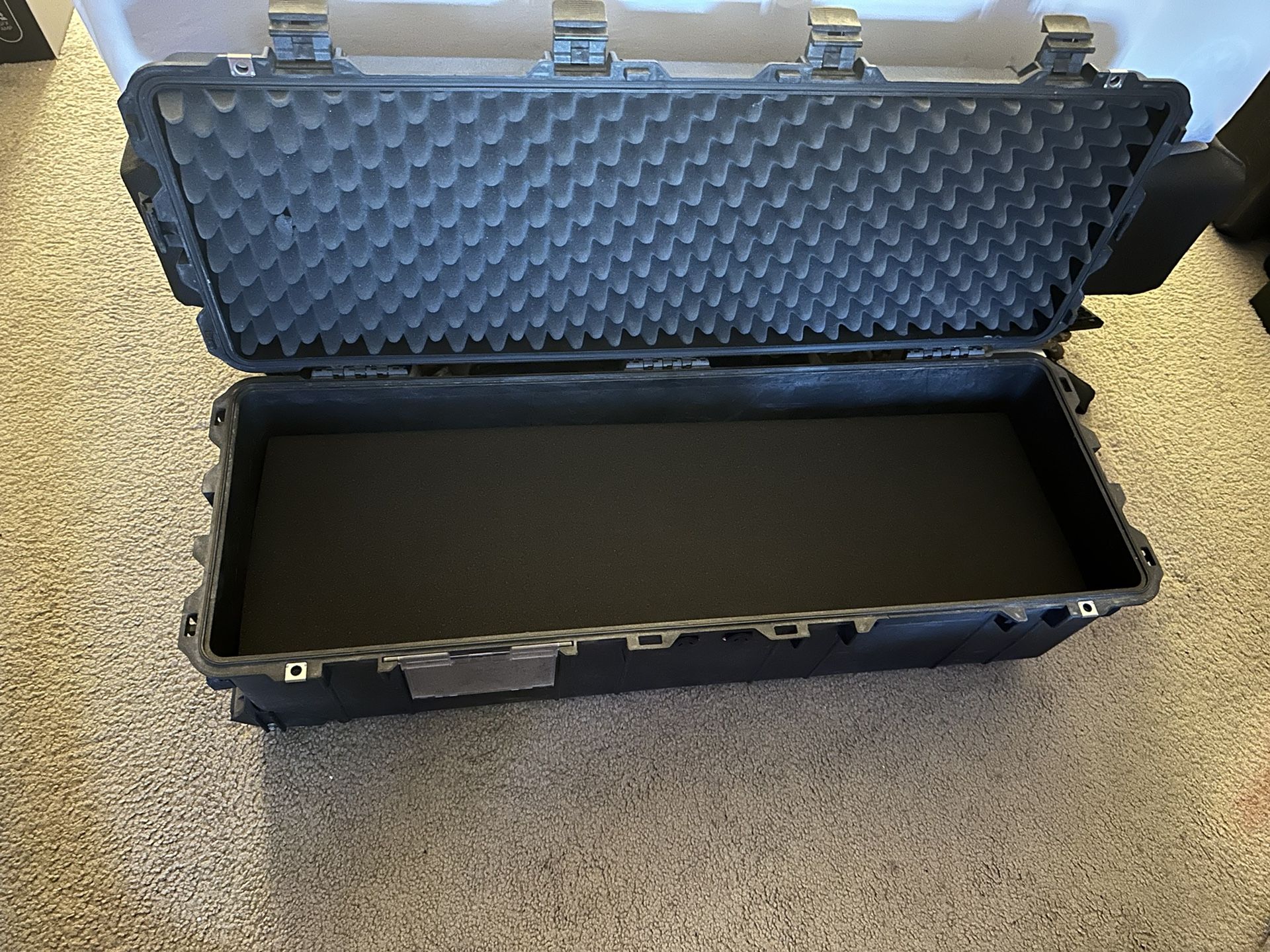 Pelican 1740 Case (Partial Foam) for Sale in Corona Dl Mar, CA 