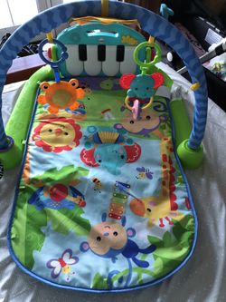 Baby piano playmat
