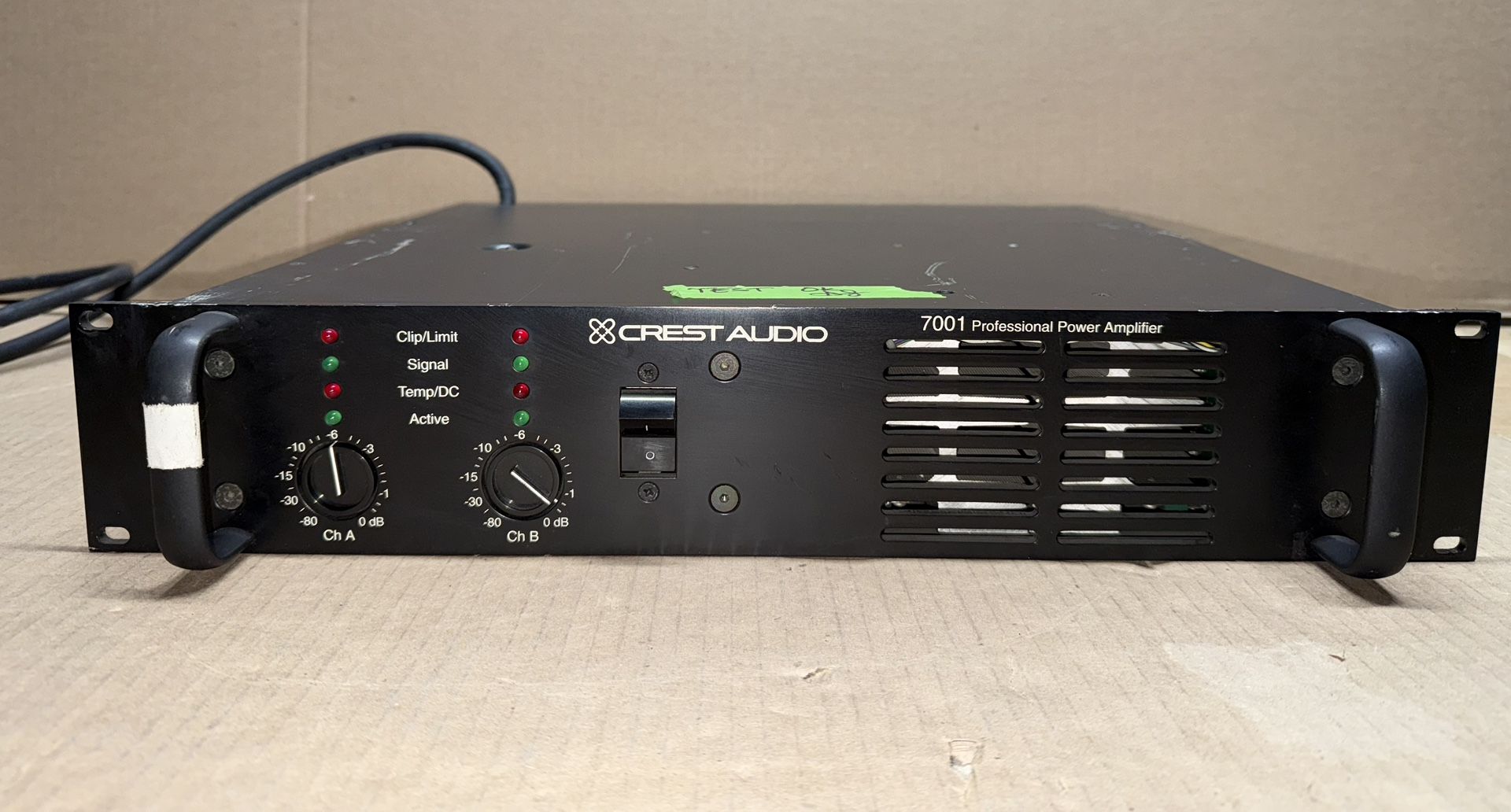 Crest Audio 7001 Professional Power Amplifier 