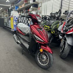 Brand New Razor 230 Pro 