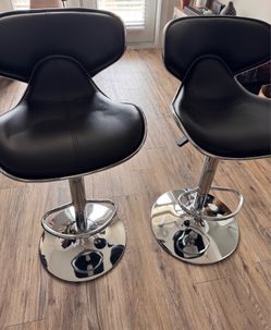 Adjustable Black Bar Stools