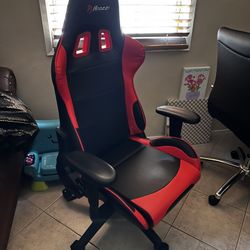 Arozzi Gaming Chair