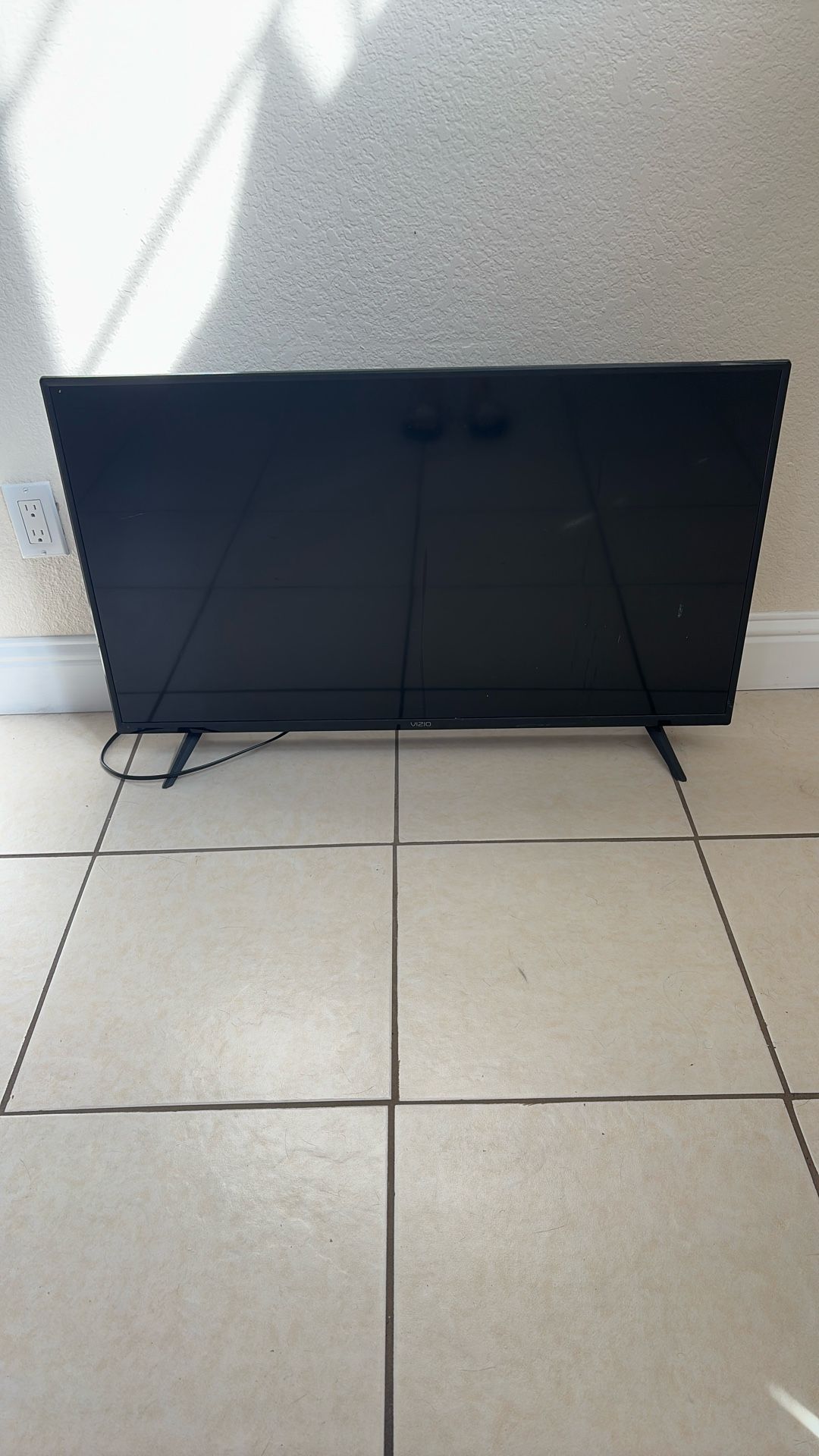 40in Vizio Tv
