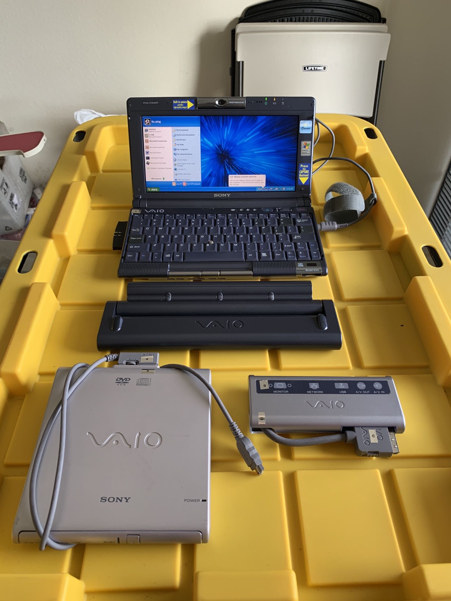 Working Sony VAIO PictureBook model PCG-C1MXP complete with accessories