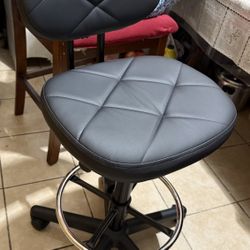 Rolling Bar Stool / chair