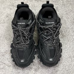 Size 12 Balenci