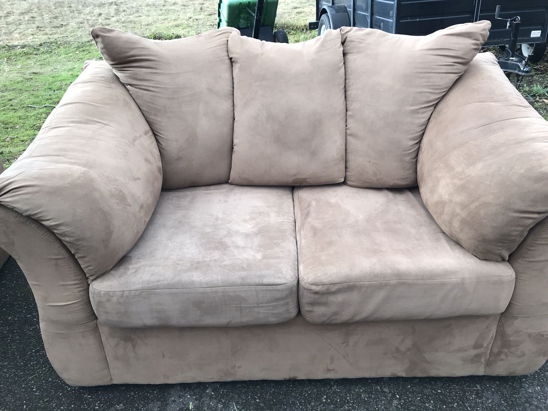 Set Of Lightly Used Tan Couches for Sale in Tumwater, WA OfferUp
