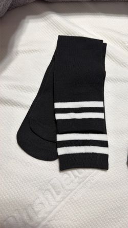 ⚽️ Kids black soccer socks $2 eac