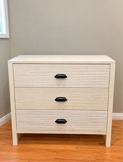 Dresser drawer