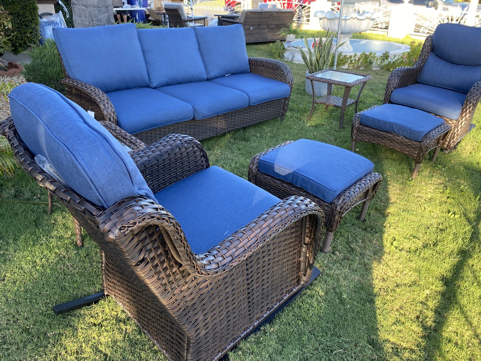 Brand New Patio Set 7 Pieces 