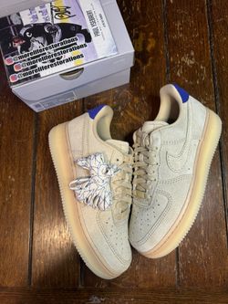 Size 9 - Nike Air Force 1 '07 LX Low Grain W brand new with box and extra laces