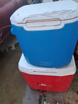 2 Ice Chests
