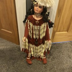 Vintage Dolls And Yes They Are Name Brand, If Interested In Any Particular One I Will Reply Back. My Grandma Collected Them And It’s Time To Let Them 