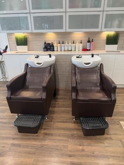 Shampoo chairs and bowls