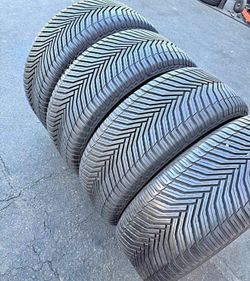 225/55/18 Vendo set de Michelin con 80% de vida las 4