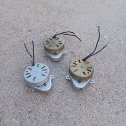 Timer's motors ( 120 VAC ). Read the full description.
