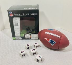 Masterpieces New England Patriots SHAKE N' SCORE Travel Dice