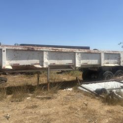 End Dump Trailer / Clement End Dump/ Low Side End dump