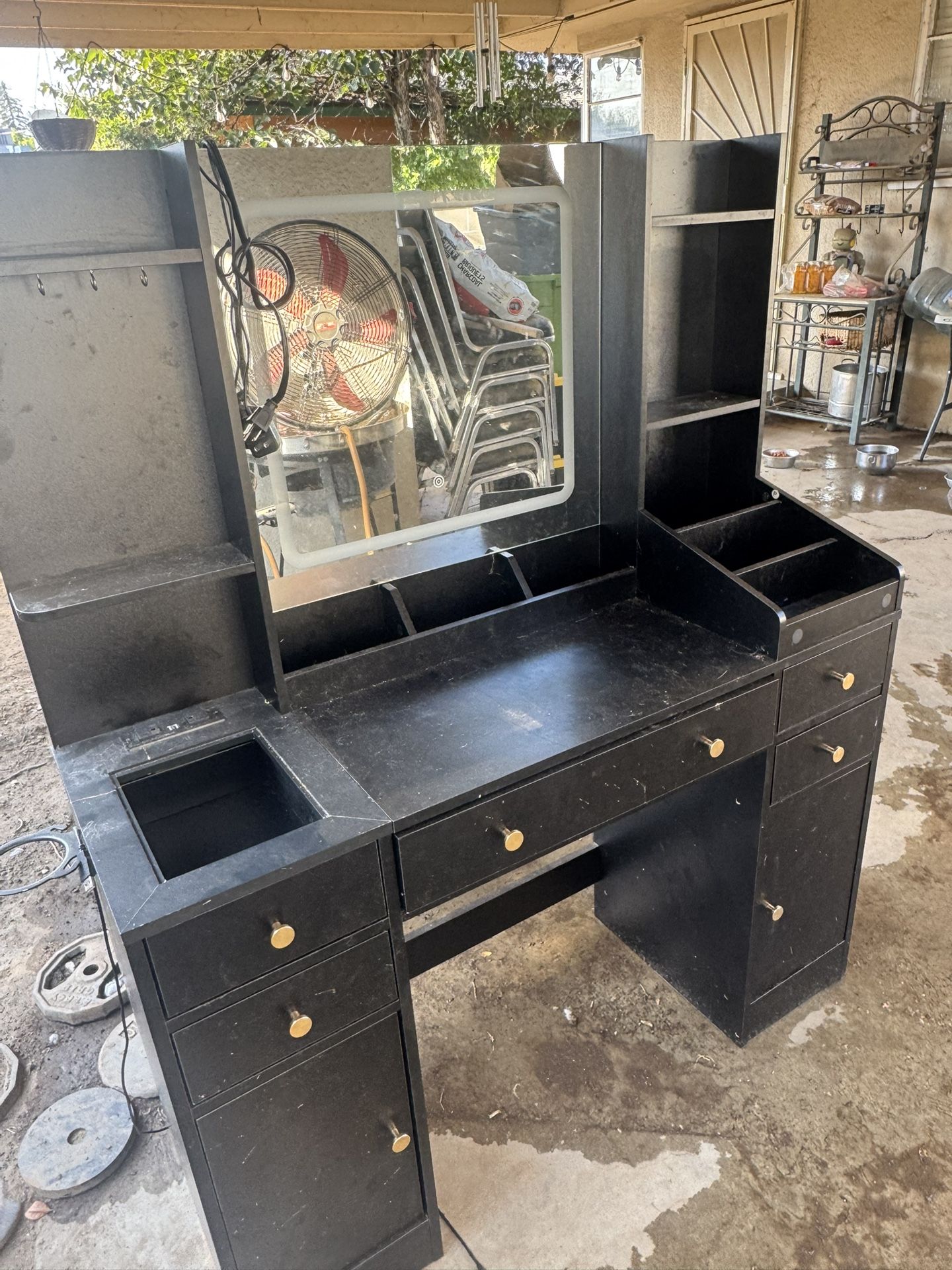 Black Vanity