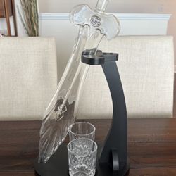 Lujii Sword Decanter Plus 2 Glasses with Stand