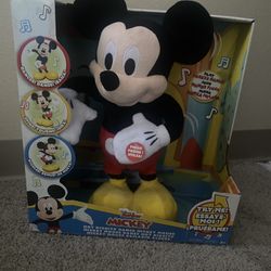 Dancing Mickey NEW 