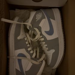 Women’s Air Jordan 1 Mid Size 5