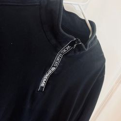 Supreme World Famous Zip Up Sweatshirt in Black Medium