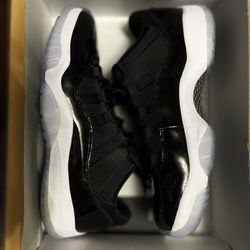 Air Jordan 11 “Space Jam” Low