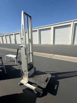 Portable lift