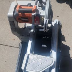 RIDGID 10 in. Wet Tile Saw with Stand
