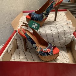 BEAUTIFUL ANDREA Shoes size 5