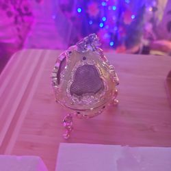 Disney  Collectors Egg.