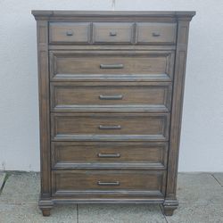 Dresser Tall Bureau Highboy Chest of 6 Drawers
